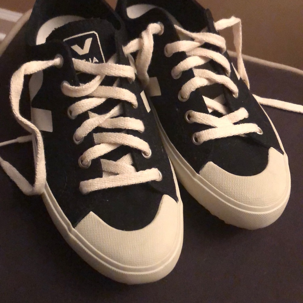 Veja nova sneakers